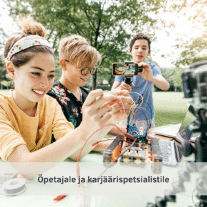 „Loovalt loovtööni“: Kaardid loovtööteemade genereerimiseks